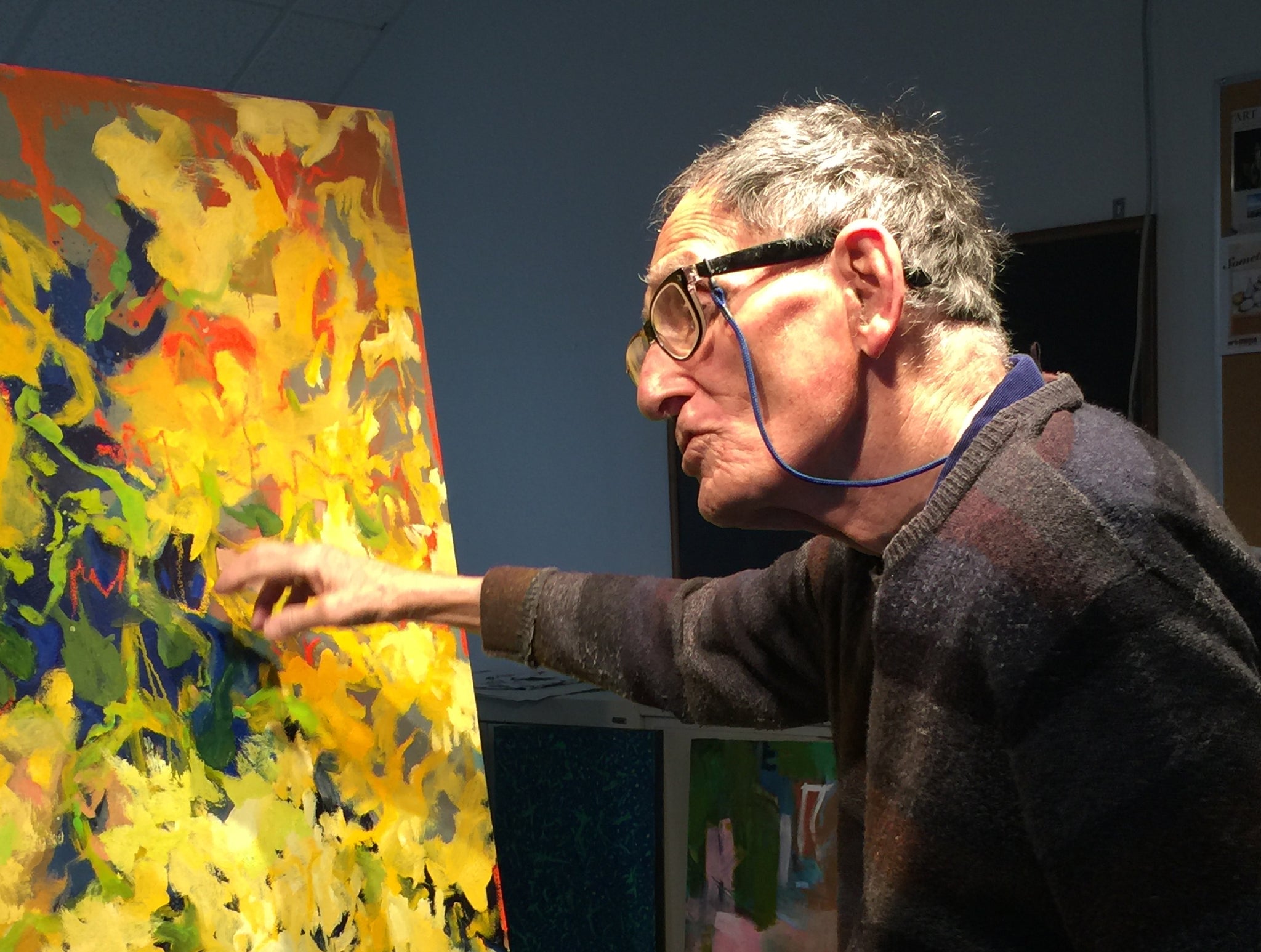 Stan jumps into Marceil Kazickas’s work at the dreaded critique easel.  